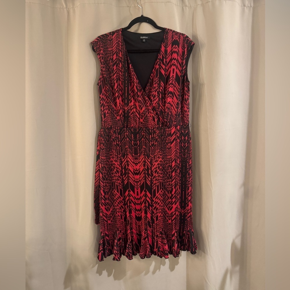 Glamour  Red and Black Patterned Dress